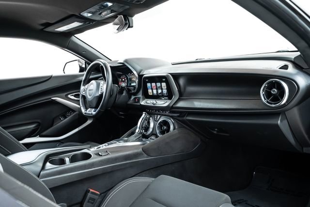 Used 2016 Chevrolet Camaro SS RWD image 22