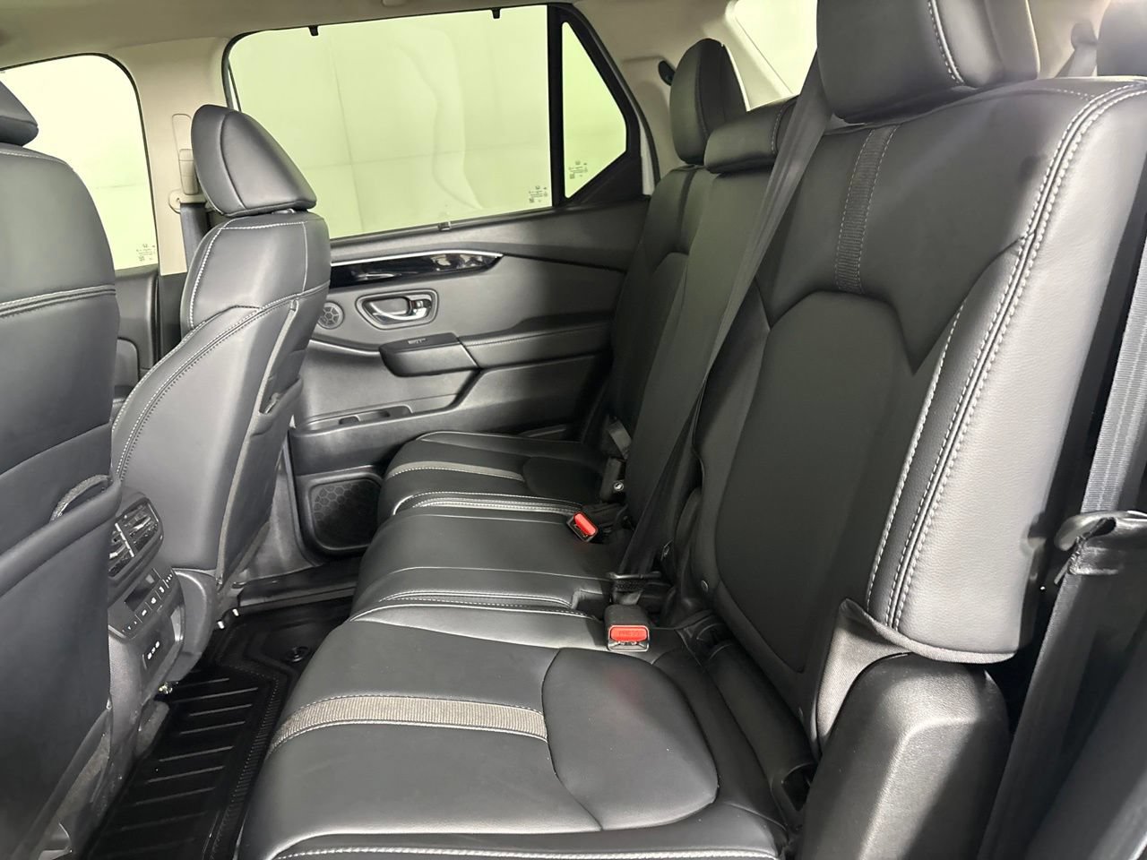 Used 2025 Honda Pilot Touring image 24