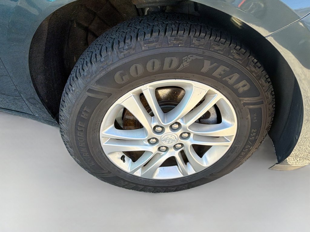 Used 2018 Buick Enclave Premium AWD/4WD image 9
