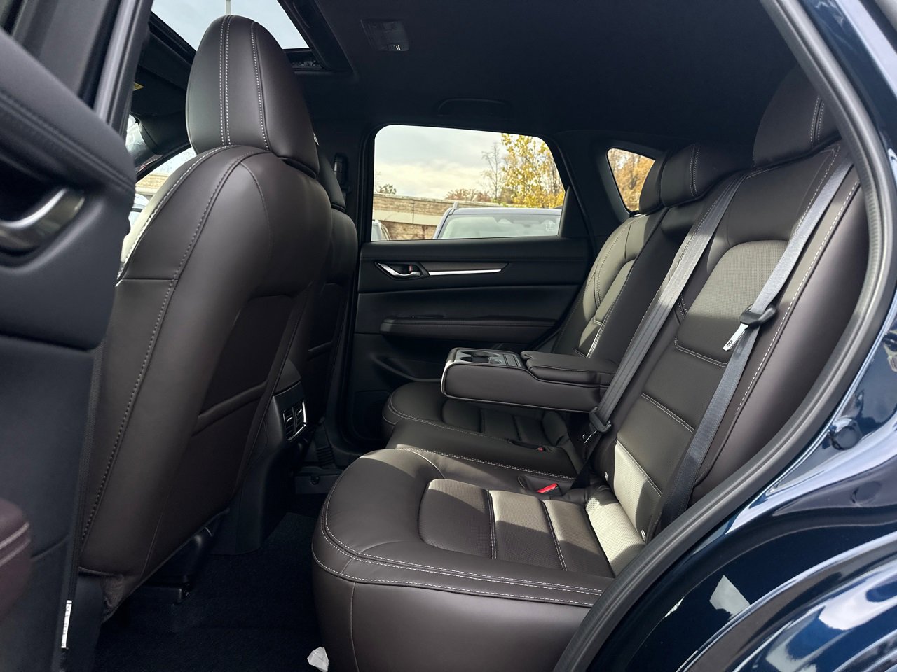New 2025 MAZDA CX-5 Signature image 18