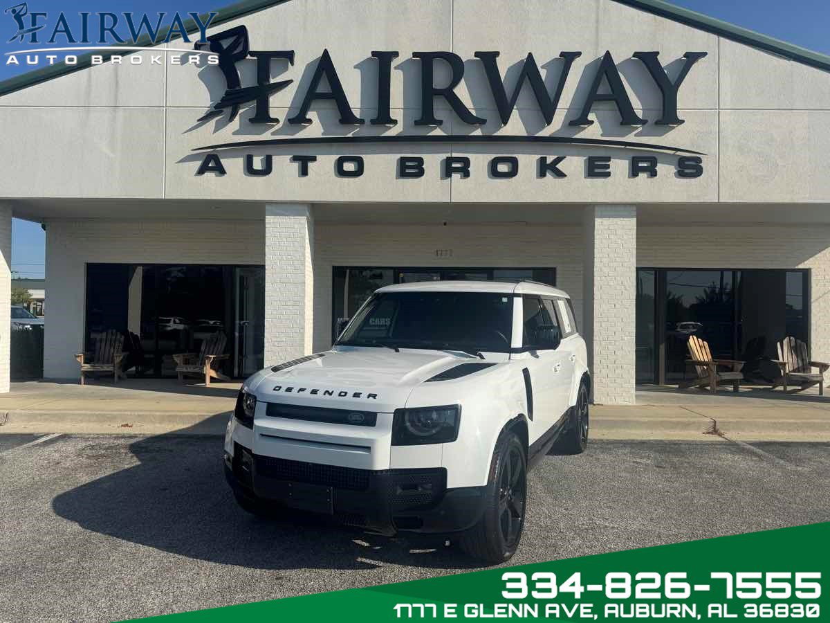 Used 2024 Land Rover Defender 130 X-Dynamic SE image 1