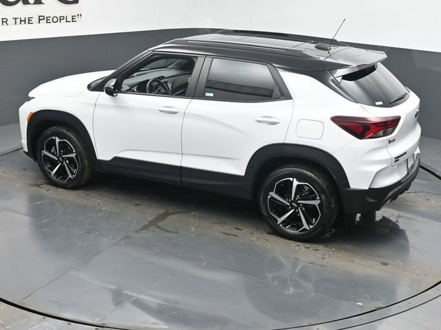 Used 2023 Chevrolet TrailBlazer RS w/ Sun and Liftgate Package image 42