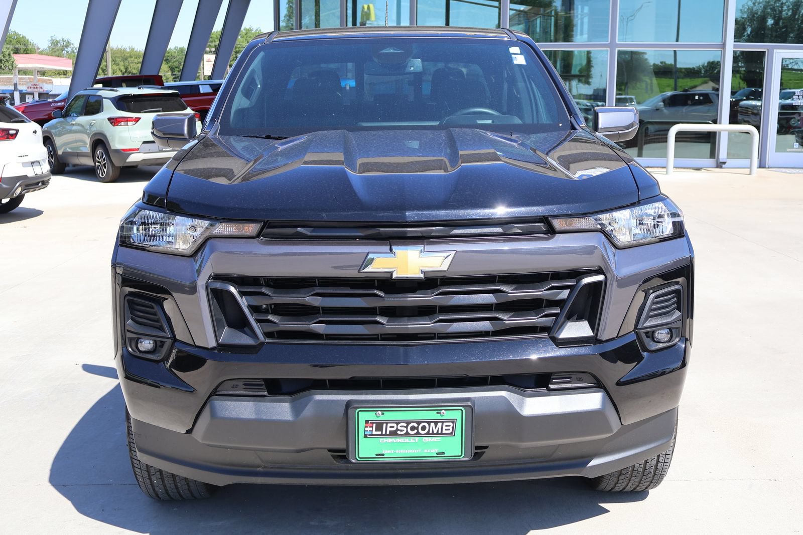 Used 2024 Chevrolet Colorado LT w/ LT Convenience Package II RWD image 3