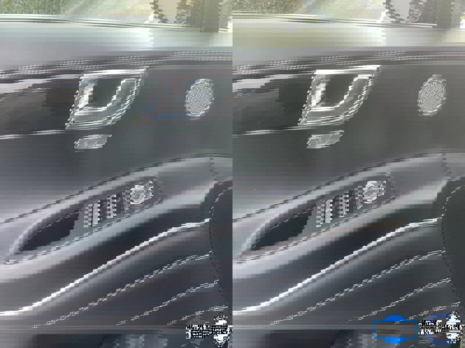 Used 2025 Genesis GV80 2.5T Standard image 12