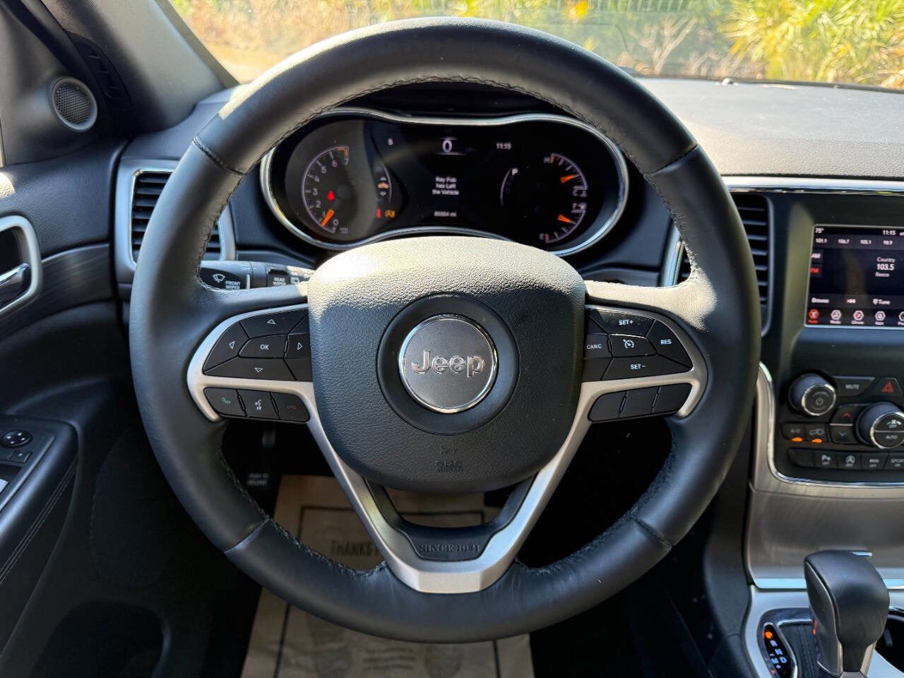 Used 2019 Jeep Grand Cherokee Laredo image 22