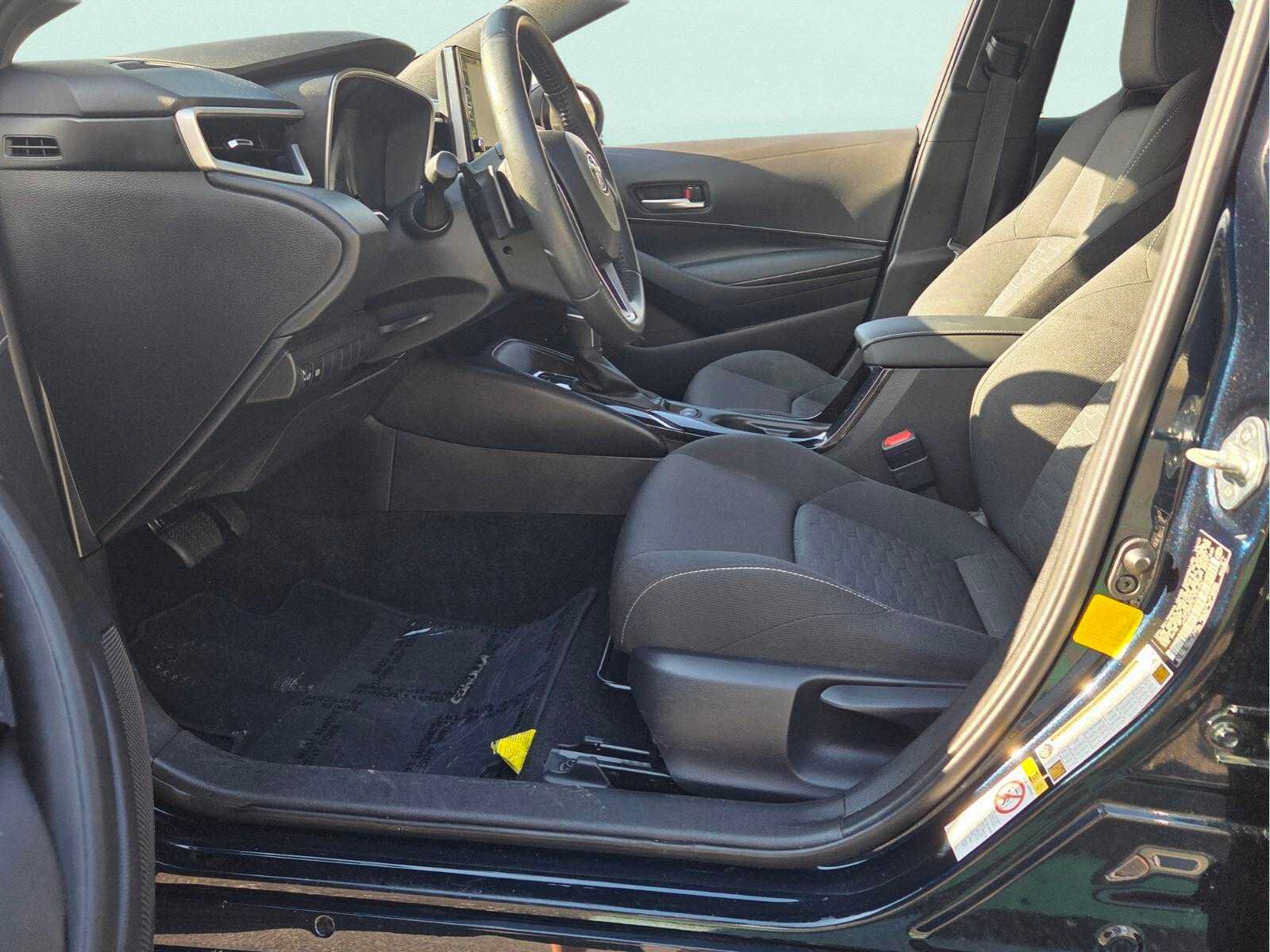 Used 2020 Toyota Corolla SE FWD image 5