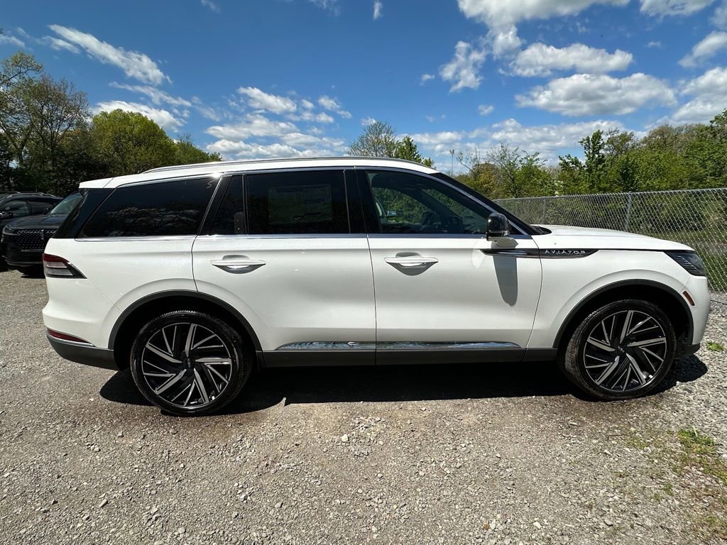 New 2026 Lincoln Aviator Reserve AWD/4WD image 4
