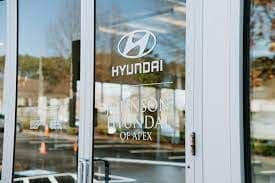 Certified 2025 Hyundai Kona SEL FWD image 4