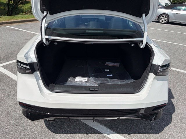 New 2027 Nissan Sentra SR w/ SR All Weather Package FWD image 7
