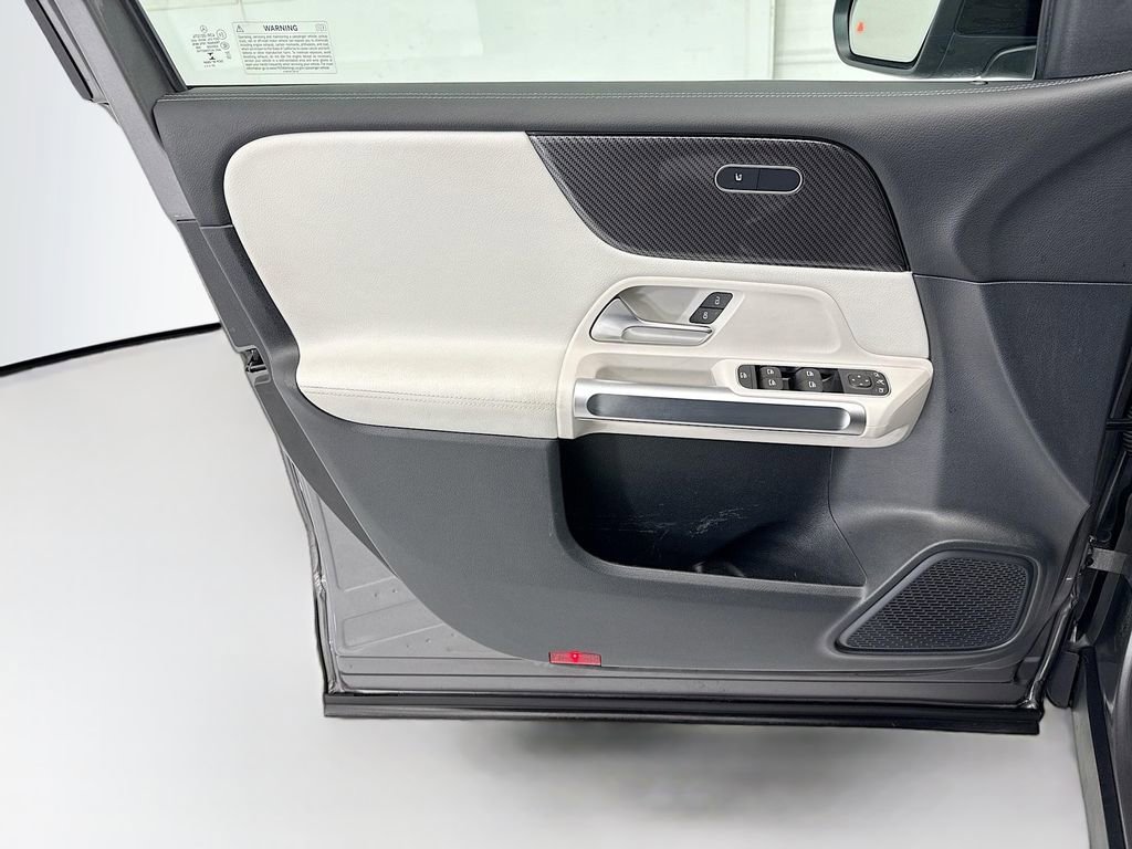 Certified 2022 Mercedes-Benz GLB 250 4MATIC image 23