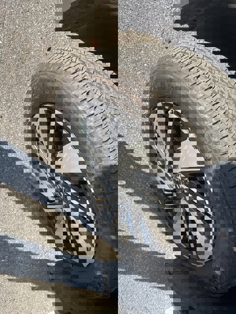 Used 2024 Volkswagen Atlas SE image 14