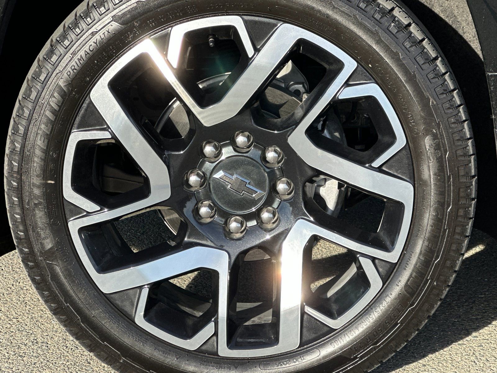 Used 2024 Chevrolet Silverado EV RST image 32