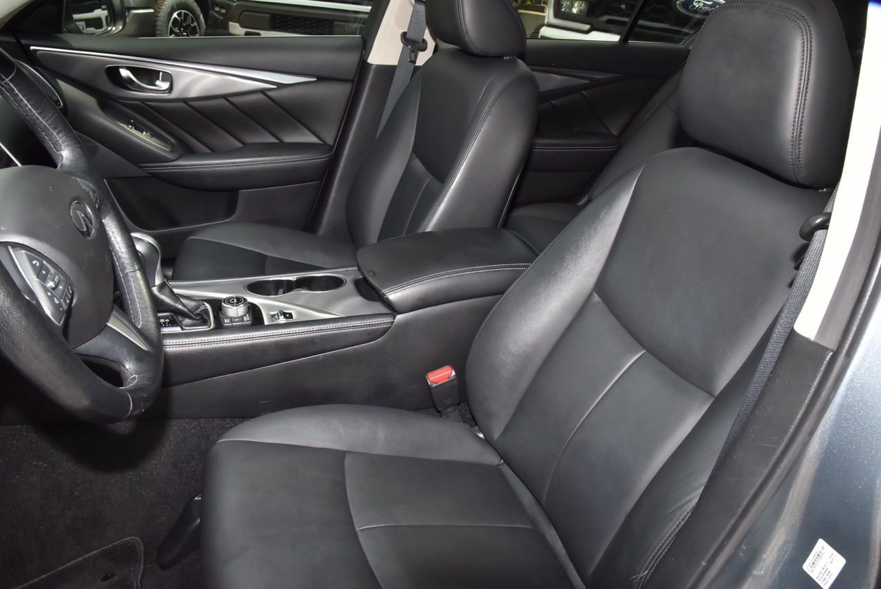 Used 2016 INFINITI Q50 3.0t Premium w/ Driver Assistance Package image 32