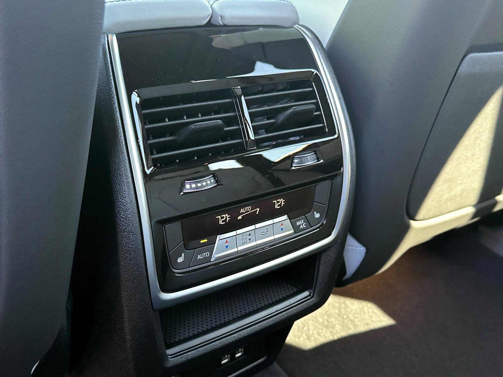New 2026 BMW X5 xDrive50e w/ Climate Comfort Package image 15