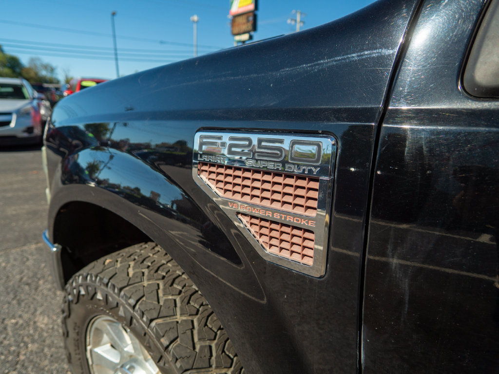 Used 2010 Ford F250 Lariat AWD/4WD image 8
