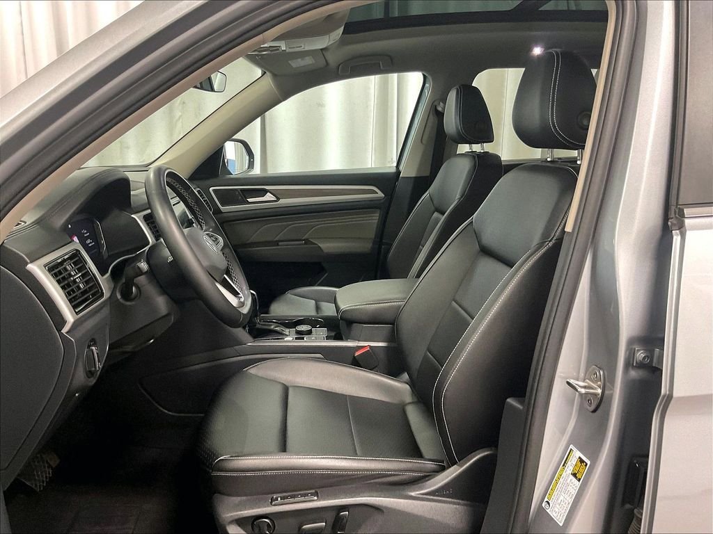 Used 2023 Volkswagen Atlas SEL AWD/4WD image 10