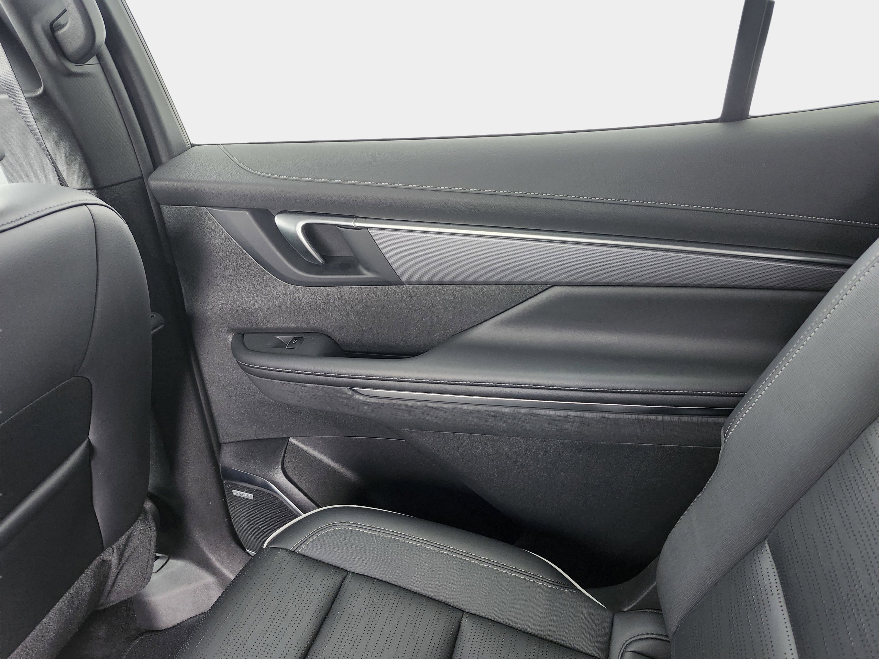 Used 2025 Buick Enclave Sport Touring image 30