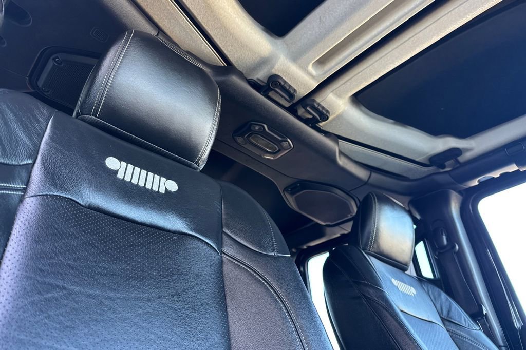 Used 2018 Jeep Wrangler Unlimited Rubicon image 19