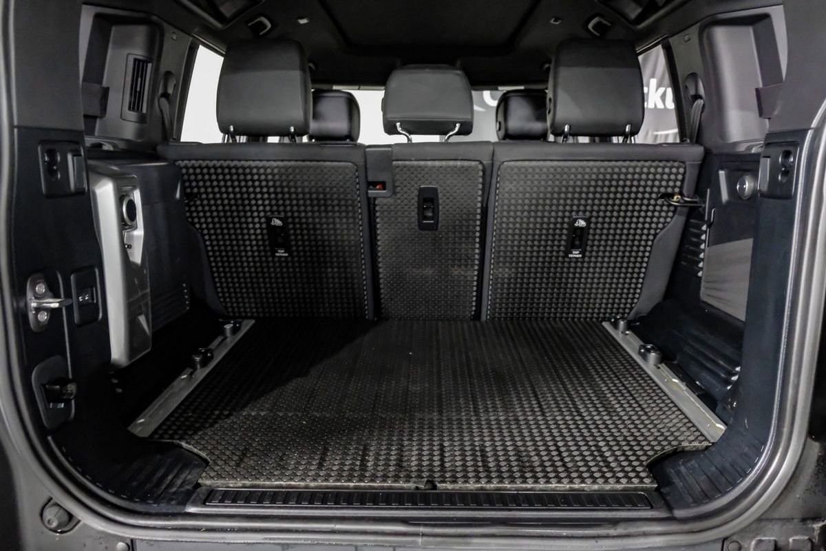 Used 2023 Land Rover Defender 110 X image 49