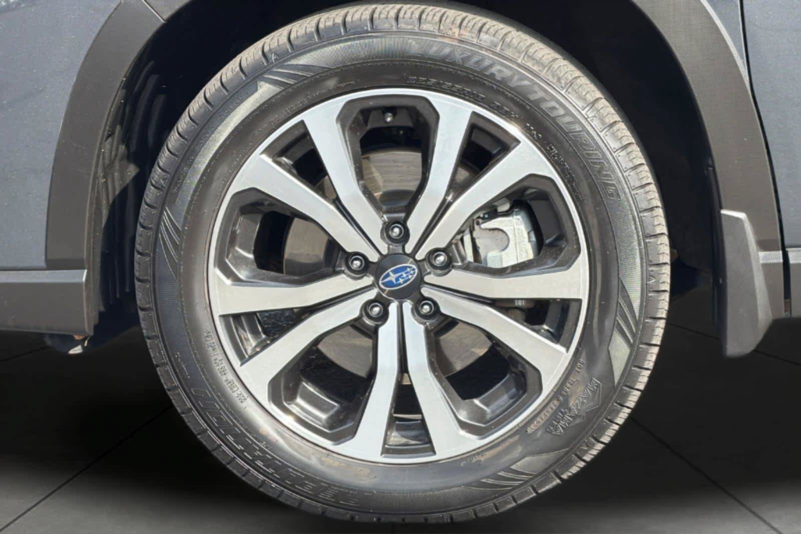Used 2023 Subaru Forester Limited AWD/4WD image 11