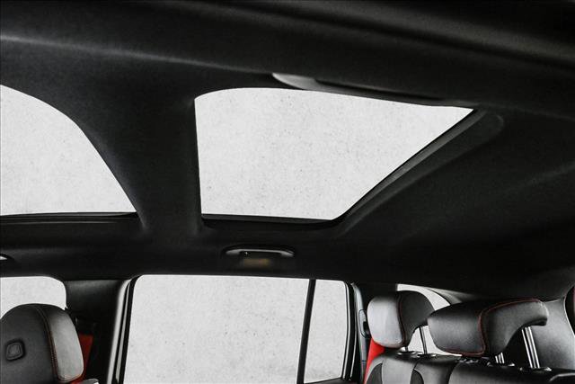 New 2026 Mercedes-Benz GLB 35 AMG 4MATIC image 21