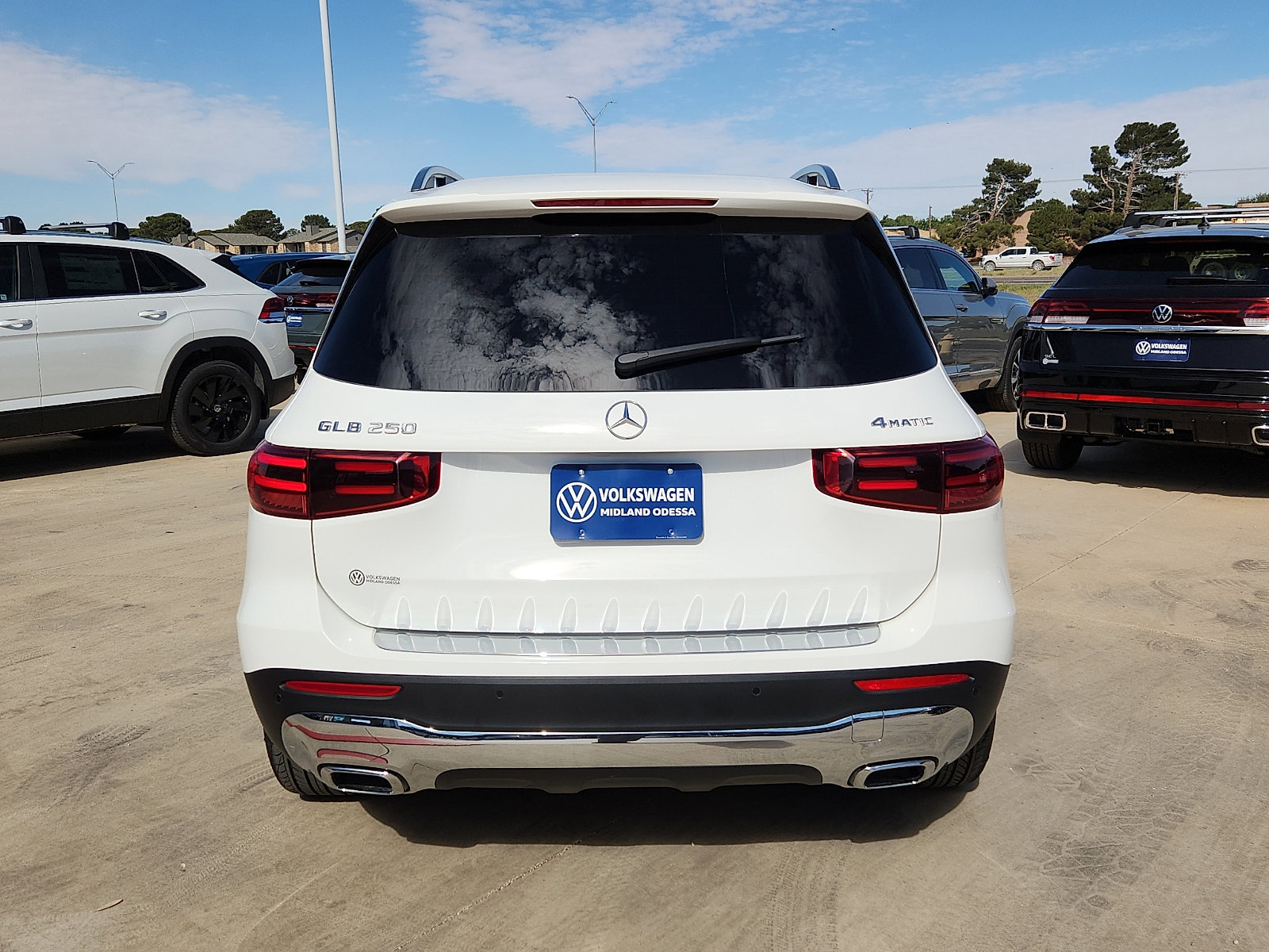 Used 2024 Mercedes-Benz GLB 250 4MATIC image 6