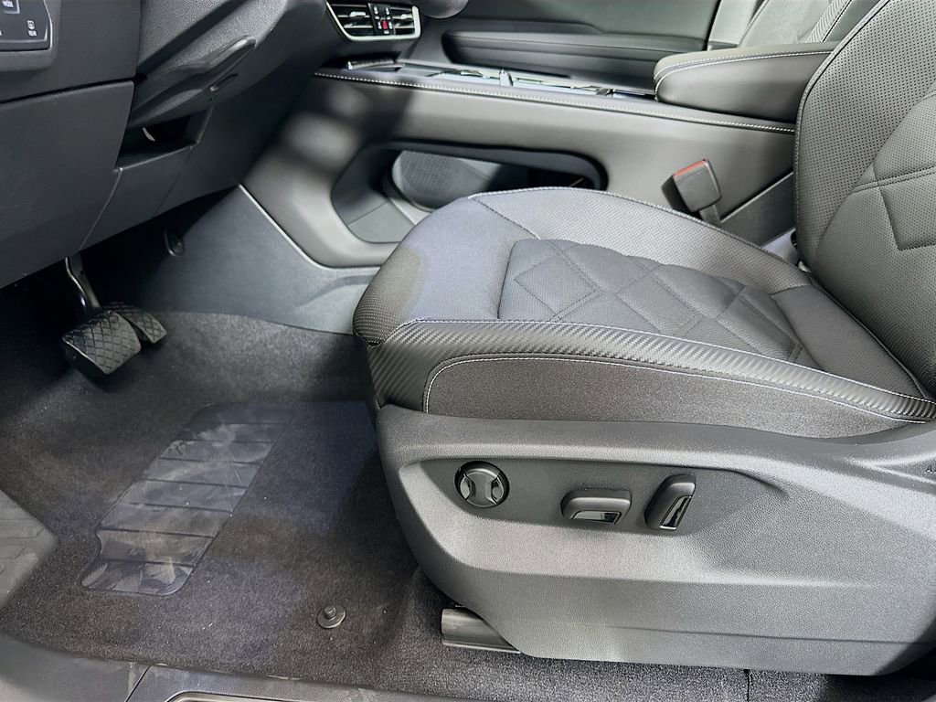 New 2026 Volkswagen Atlas Cross Sport SE image 10