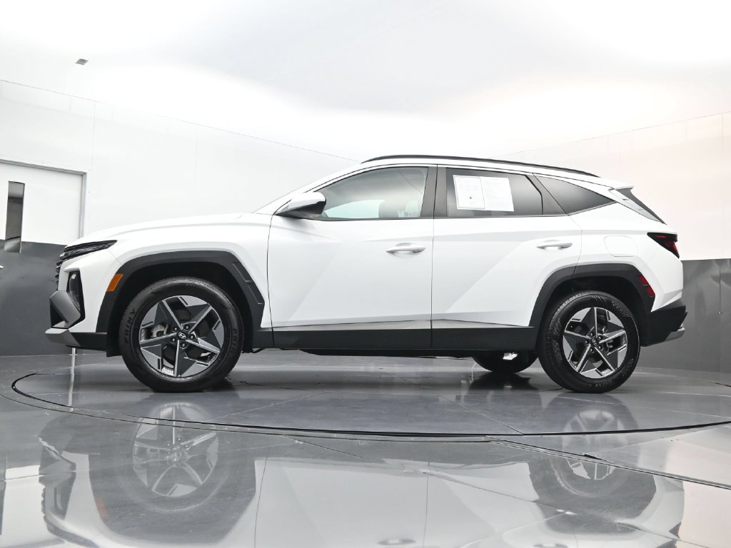 Certified 2025 Hyundai Tucson SEL AWD/4WD image 27