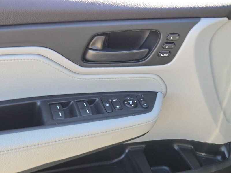 Used 2018 Honda Odyssey EX-L image 19