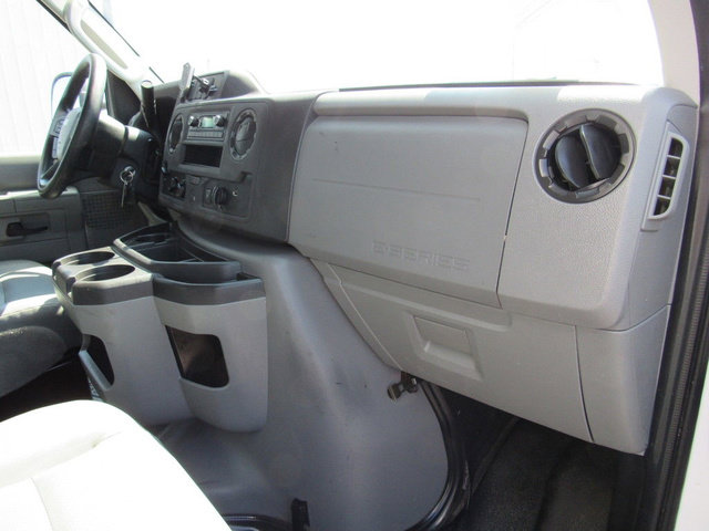 Used 2022 Ford E-450 and Econoline 450 Super Duty w/ Power Windows & Locks Group RWD image 14