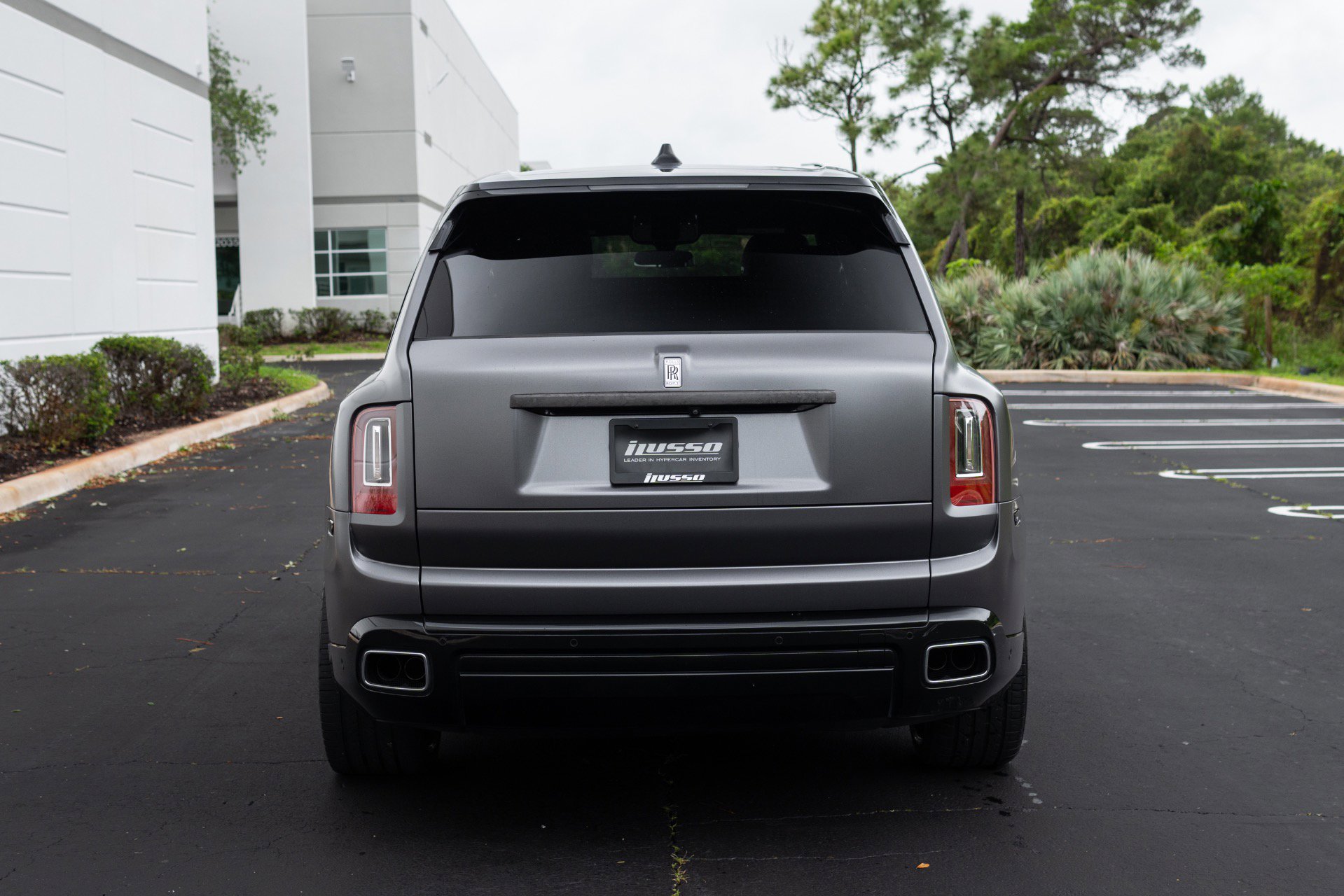 Used 2020 Rolls-Royce Cullinan image 3