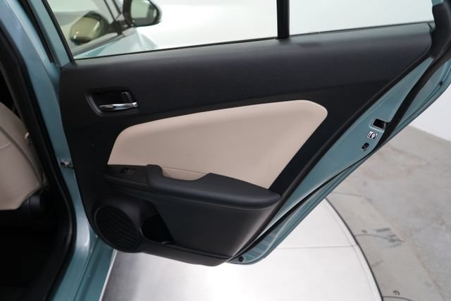 Used 2020 Toyota Prius XLE AWD/4WD image 43