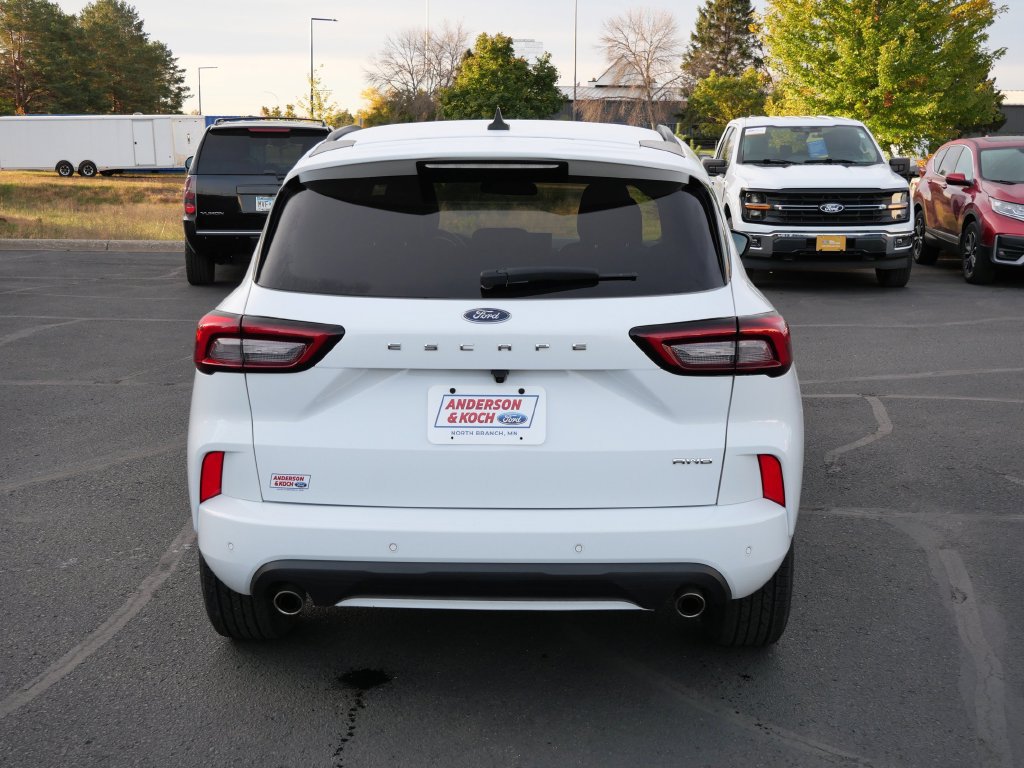 Certified 2023 Ford Escape ST-Line w/ Tech Pack #1 AWD/4WD image 6