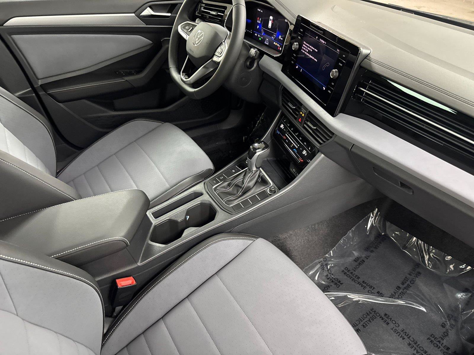 New 2027 Volkswagen Jetta SE FWD image 14