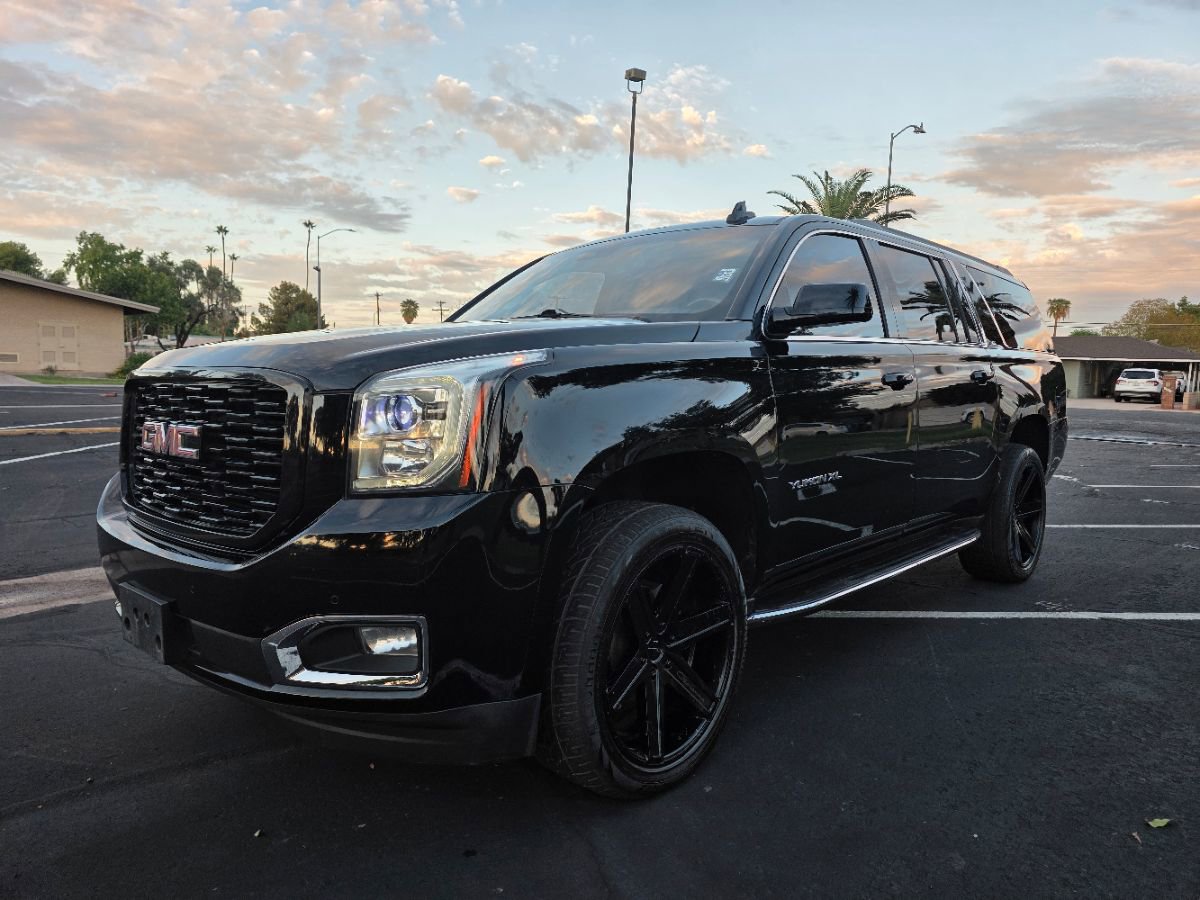 Used 2019 GMC Yukon XL SLT image 5