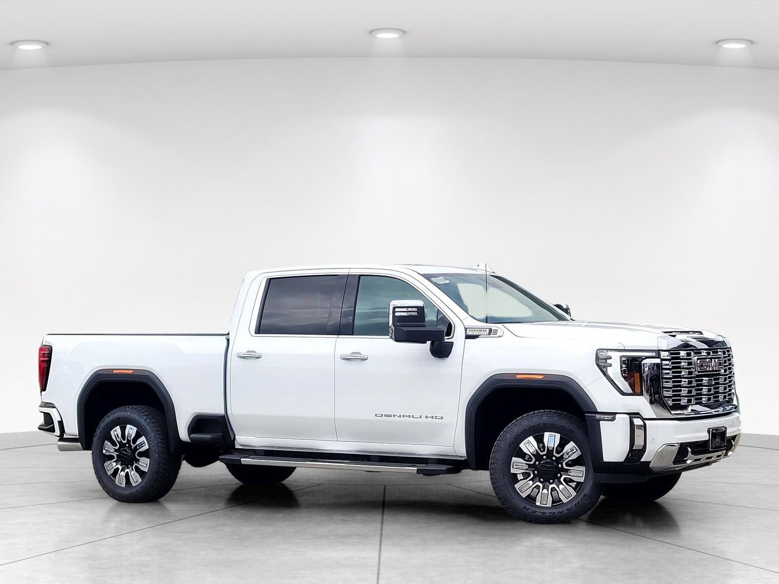 New 2026 GMC Sierra 2500 Denali w/ Denali Reserve Package AWD/4WD image 3