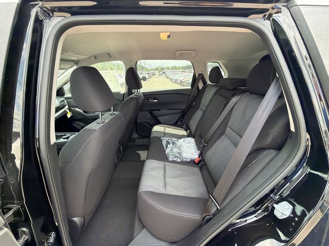 New 2026 Nissan Rogue SV w/ Cold Weather Package AWD/4WD image 18