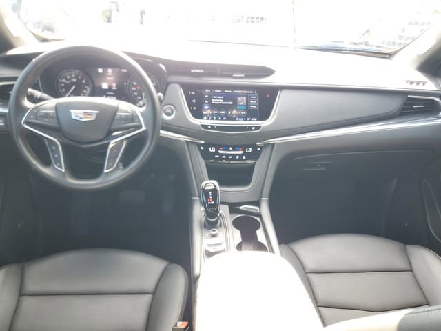 Certified 2023 Cadillac XT5 Premium Luxury w/ Technology Package FWD image 14