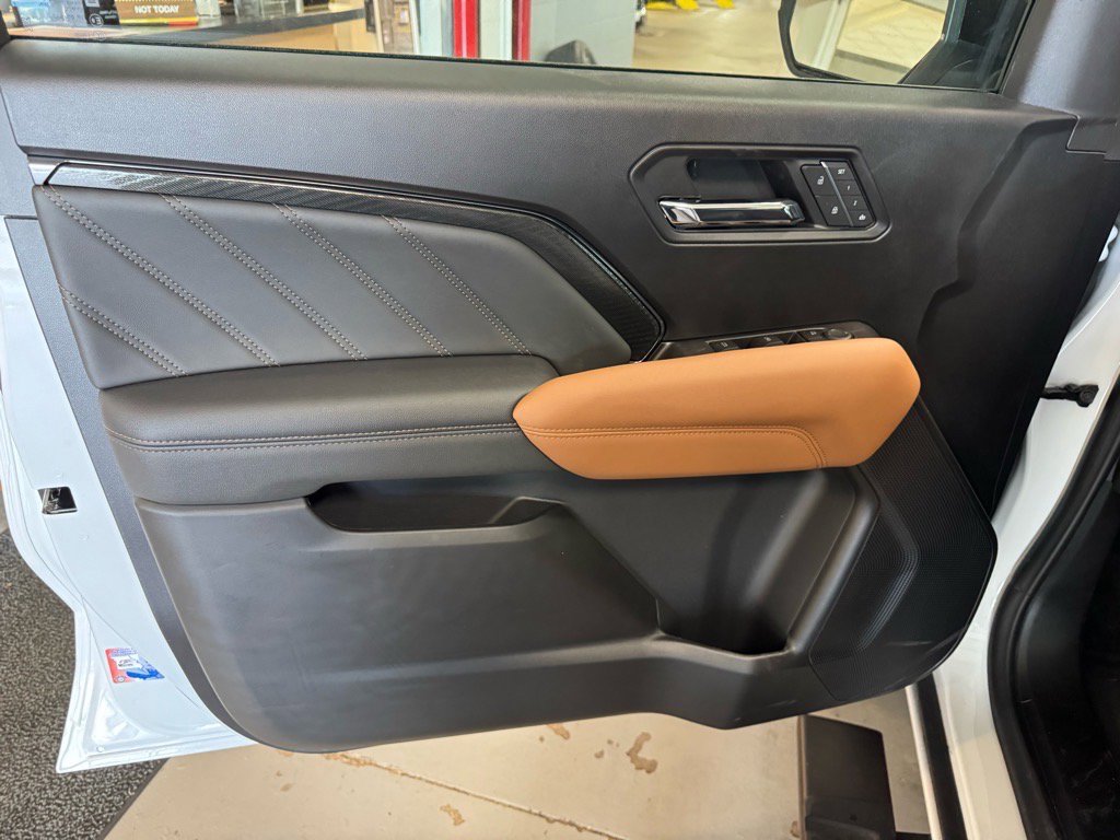 New 2026 GMC Canyon AT4 w/ Technology Plus Package image 16