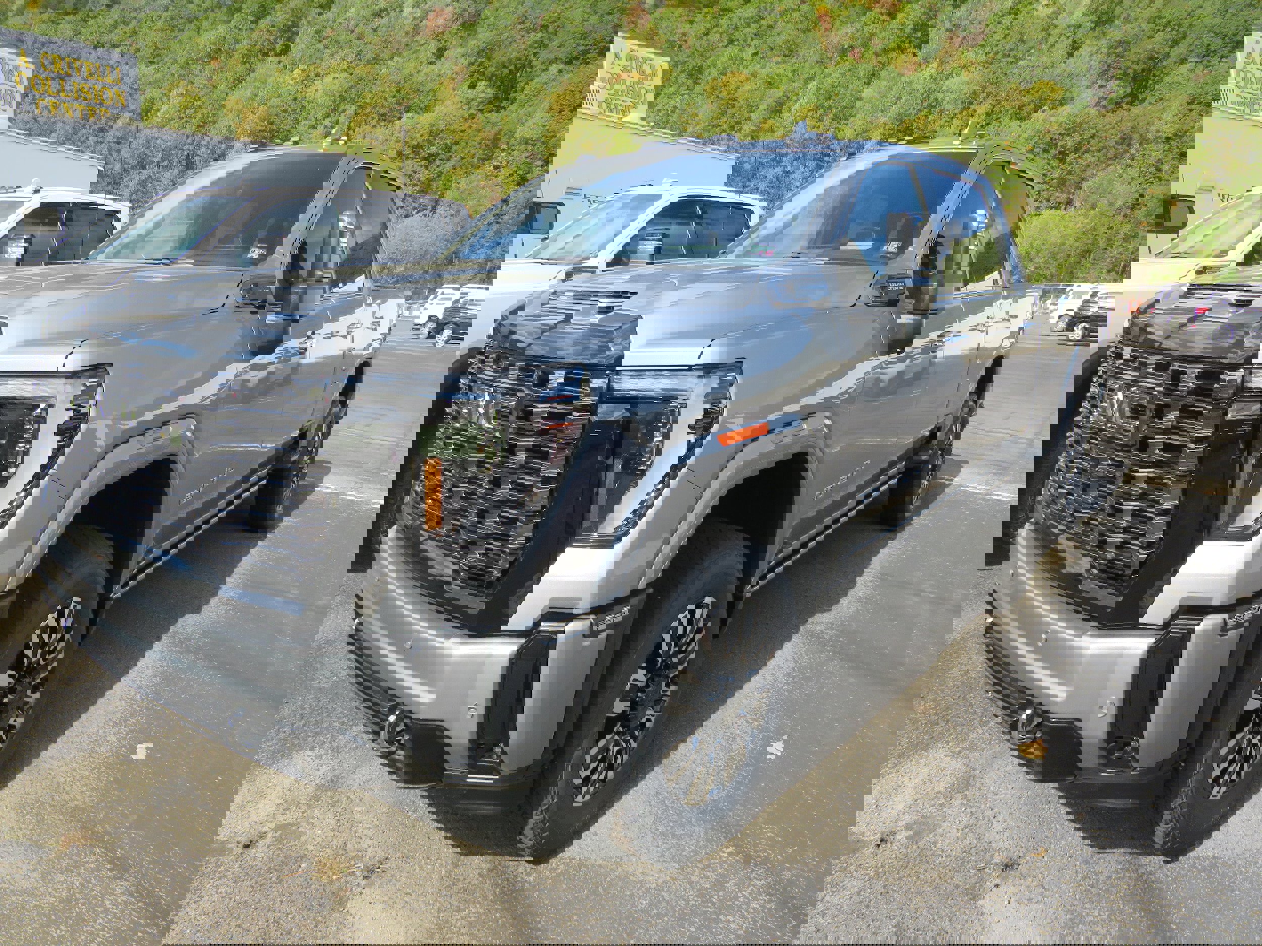 New 2025 GMC Sierra 2500 Denali Ultimate image 3