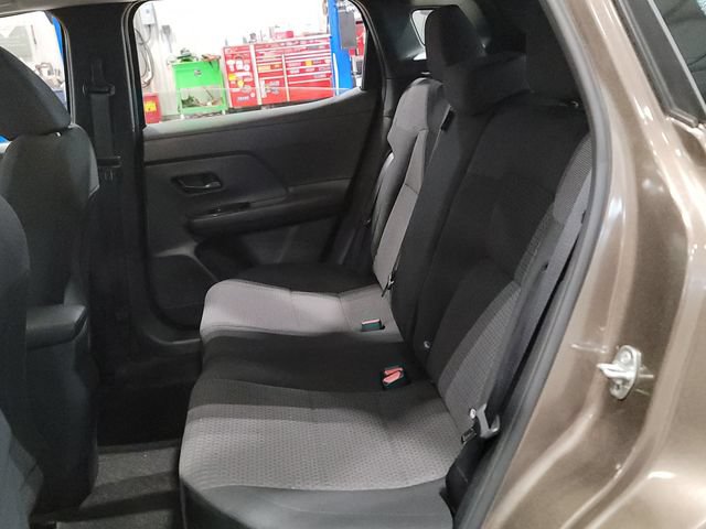 Used 2026 Nissan Kicks S FWD image 28