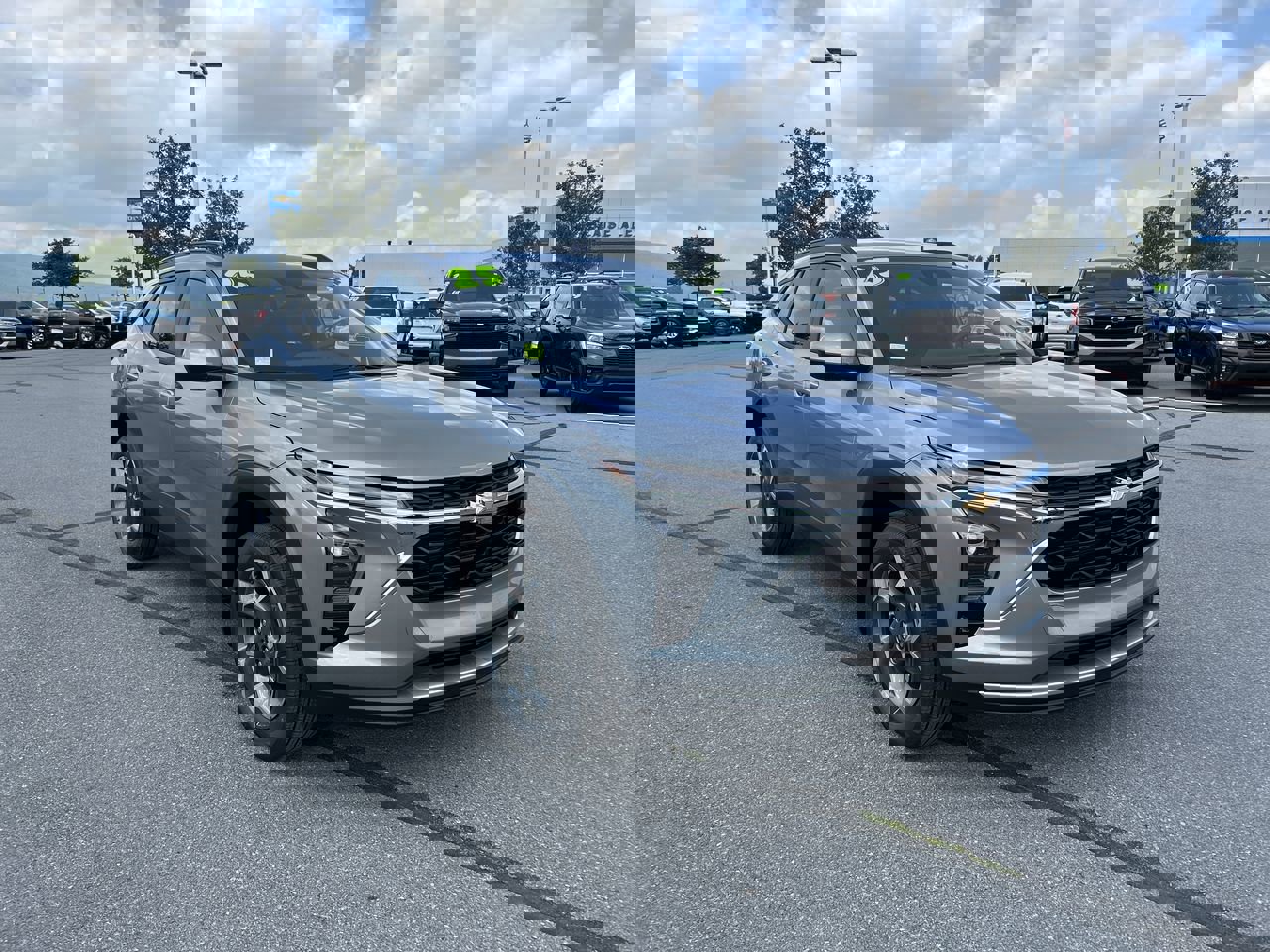 New 2025 Chevrolet Trax LT w/ Driver Confidence Package