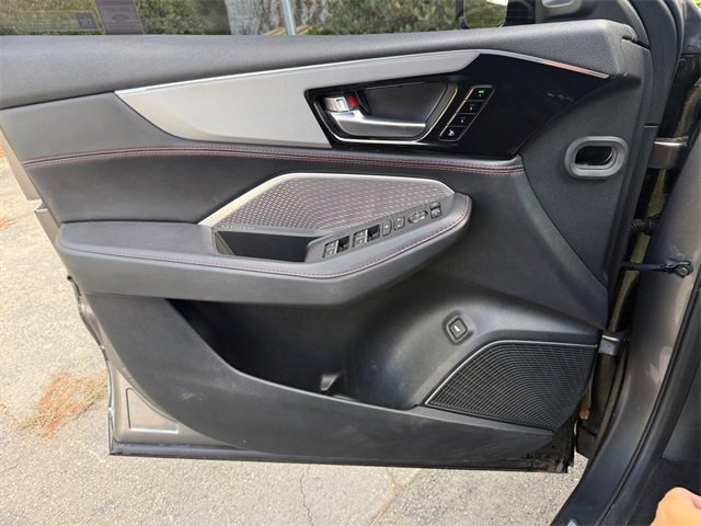 Used 2023 Acura MDX A-Spec image 11