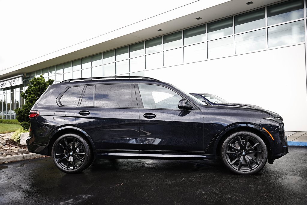 New 2026 BMW X7 xDrive40i w/ M Sport Package image 3