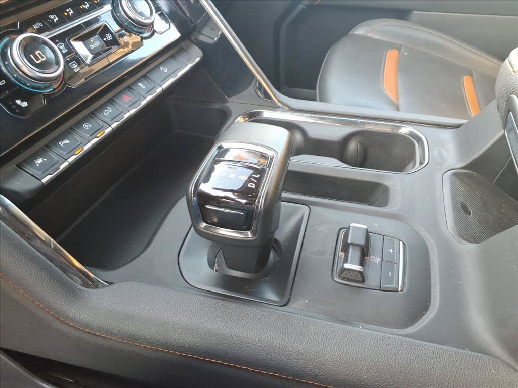Used 2024 GMC Sierra 1500 AT4 w/ AT4 Carbonpro Edition AWD/4WD image 16