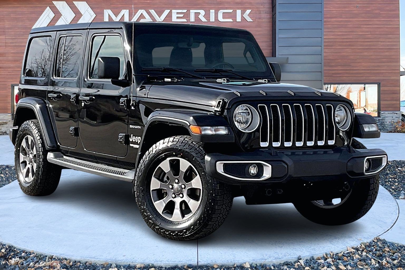 Used 2019 Jeep Wrangler Unlimited Sahara w/ Uconnect 4C Nav & Sound Group image 1