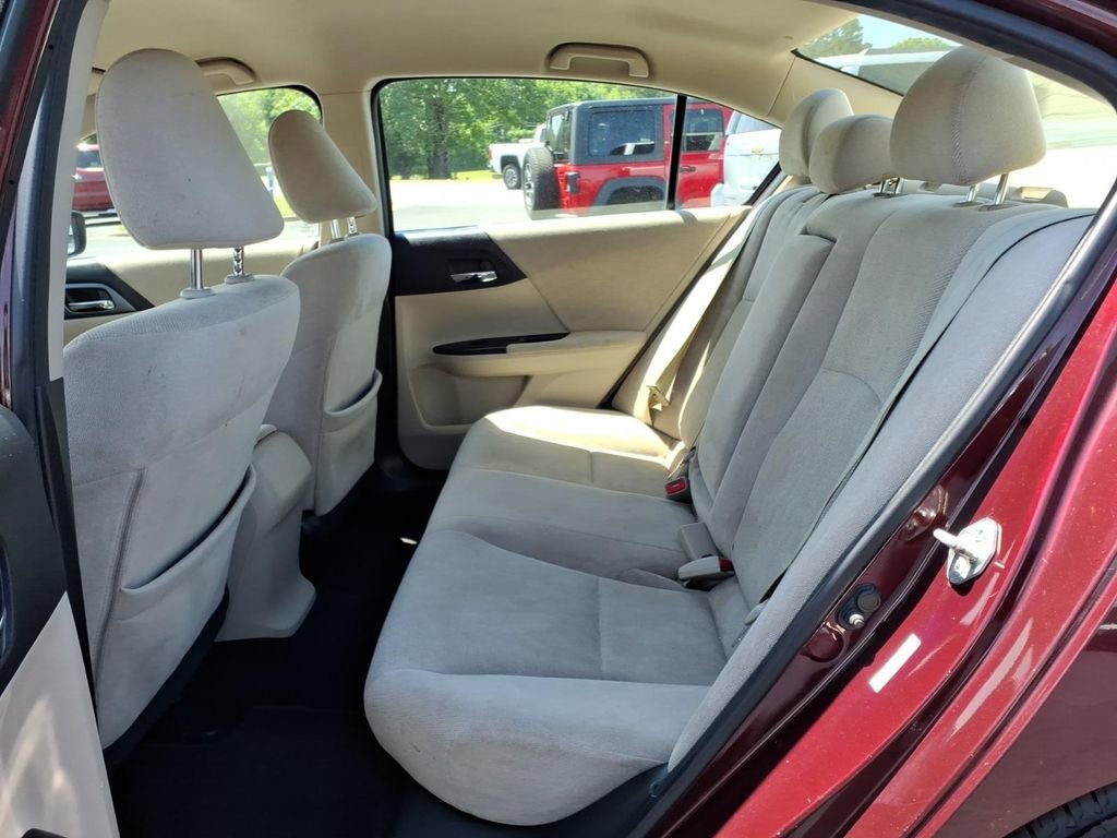 Used 2013 Honda Accord LX image 4