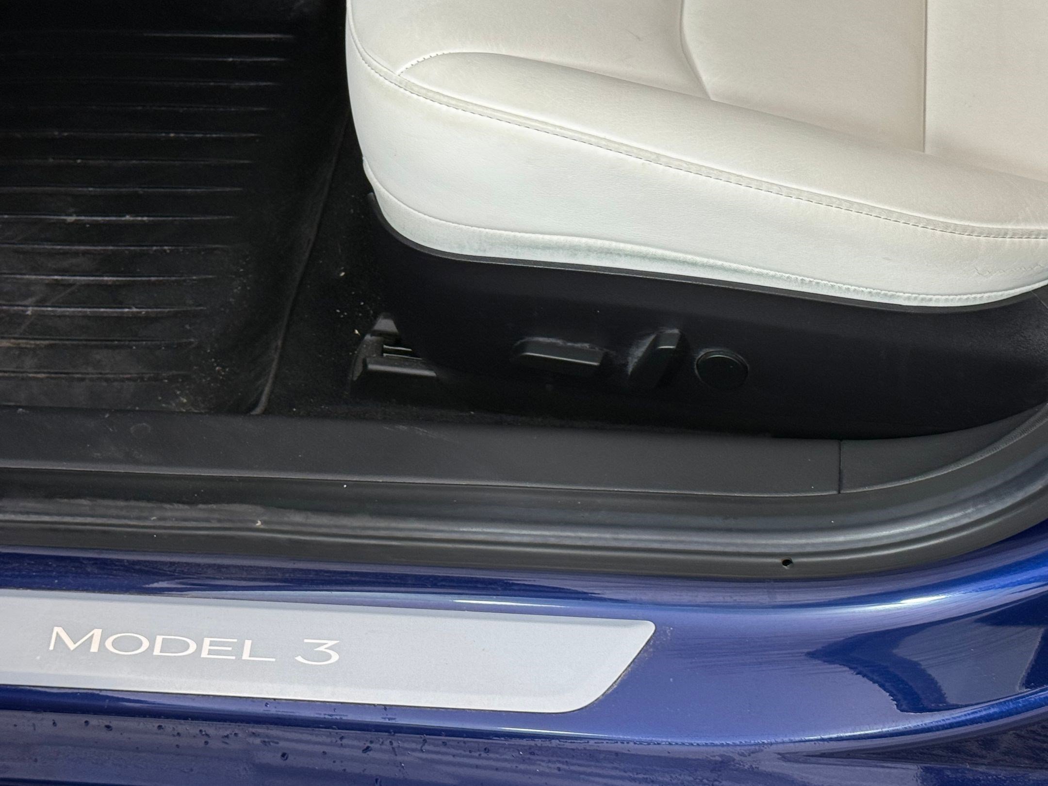 Used 2019 Tesla Model 3 Mid Range image 16