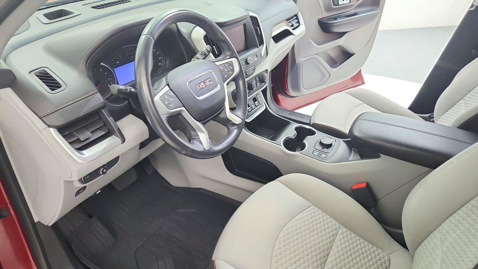 Used 2020 GMC Terrain SLE w/ Driver Convenience Package FWD image 13