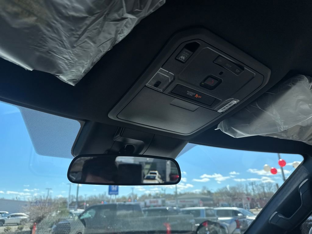 New 2026 Toyota Tundra SR5 AWD/4WD image 32